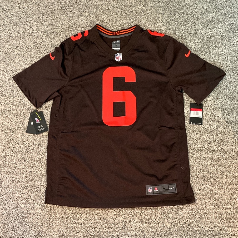 Baker Mayfield NFL Cleveland Browns Nike Alternate Large Football Game Jersey.
